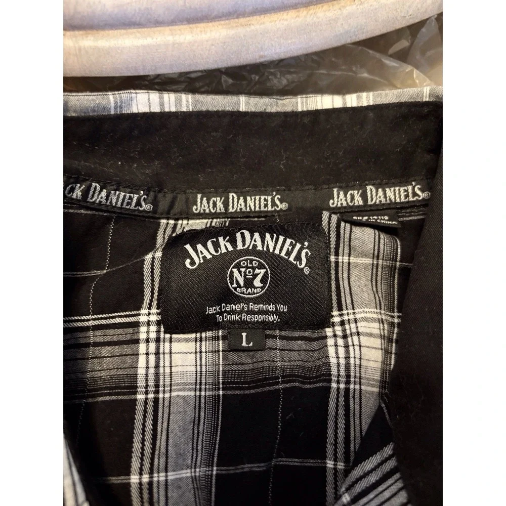 Jack Daniel's Old No 7 Women's‎ Size L Black N White Plaid Pearl Snaps